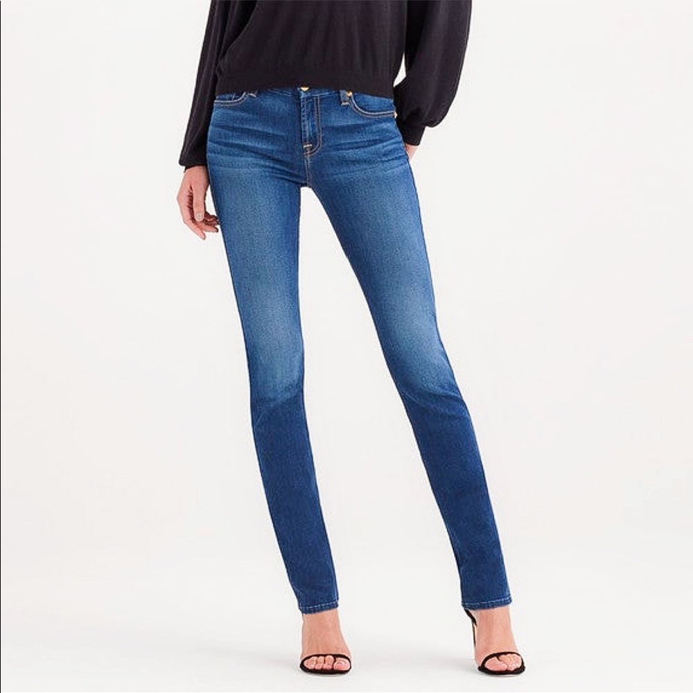 7FAM Kimmie Straight Leg Jeans •NWT•
